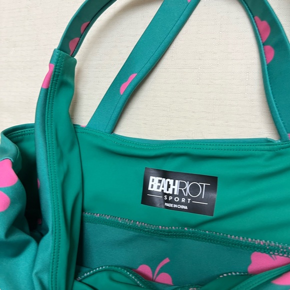 Beach Riot S Mindy lucky clover sports bra - Picture 5 of 10